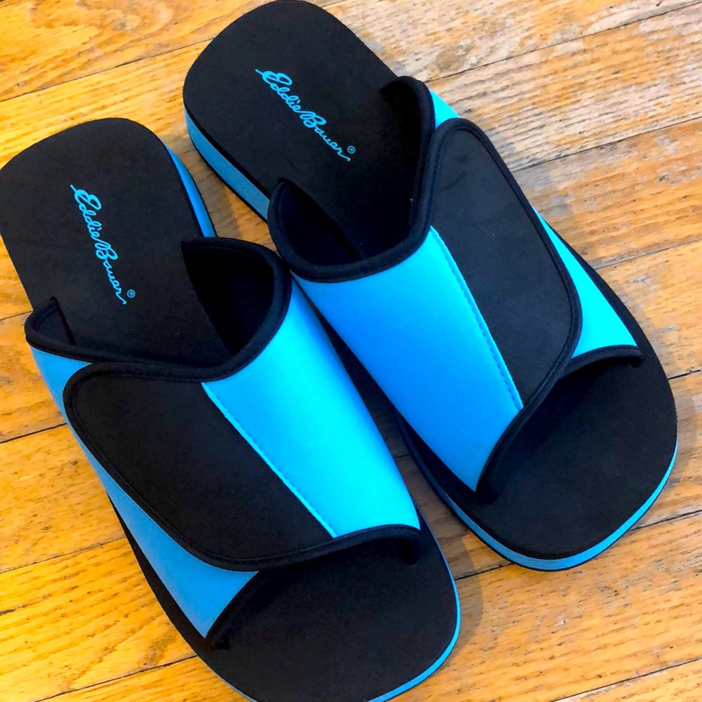 🌴NWT - SUPER LIGHTWEIGHT EDDIE BAUER SANDALS - VELCRO ON TOP🌴